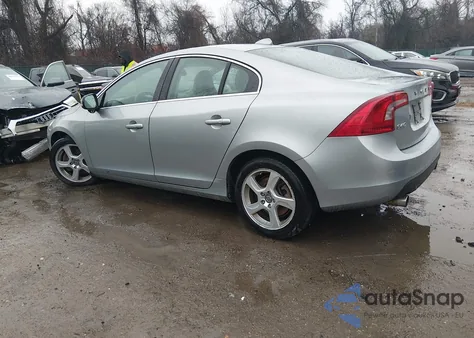 2013 Volvo S60 T5/T5 Platinum/T5 Premier/T5 Premier Plus from USA, damaged, VIN YV1612FH1D2177645